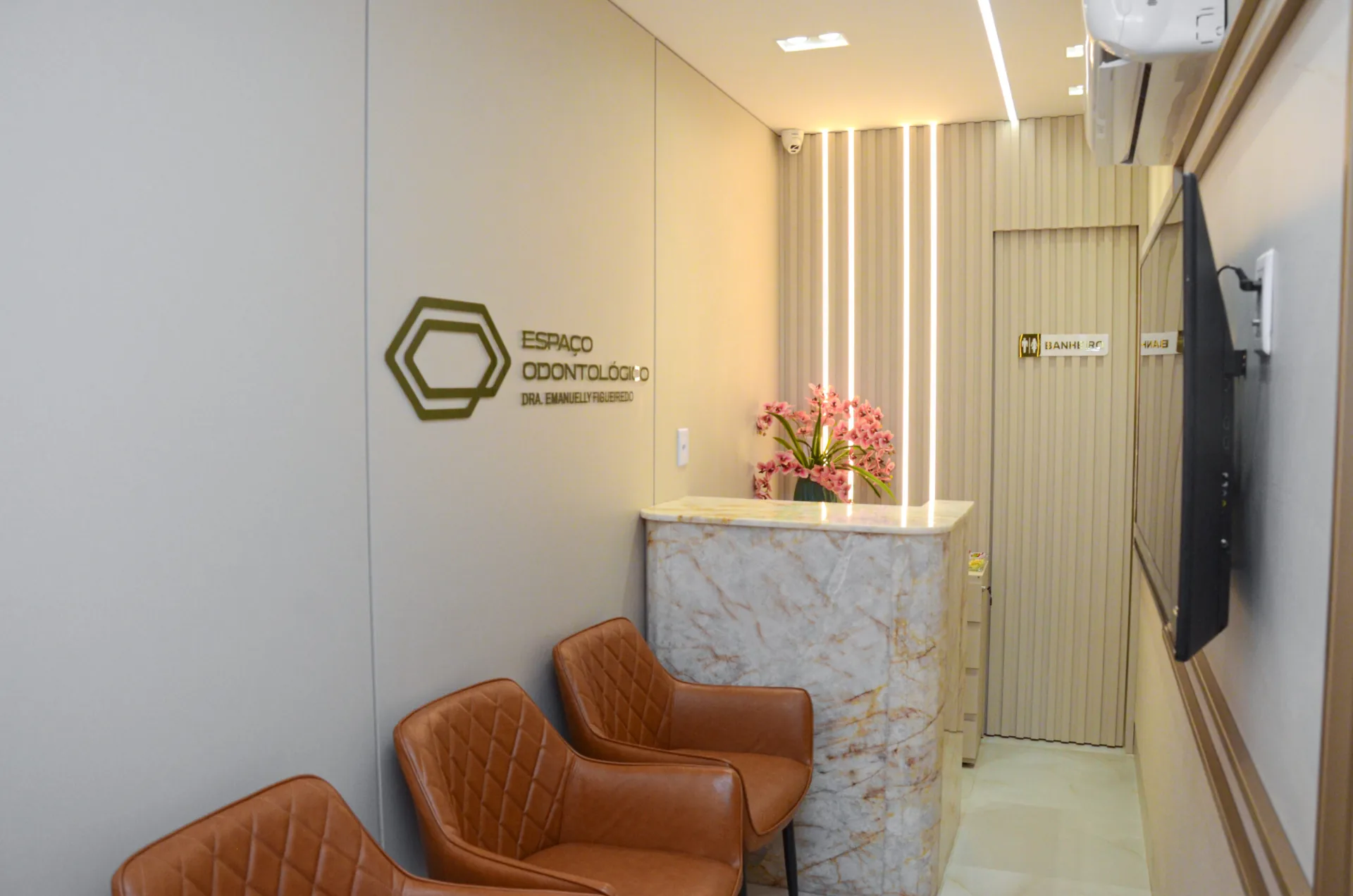 Estrutura do Espaço Odontológico Dra. Emanuelly Figueiredo, clínica odontológica com dentistas em Sousa-PB.